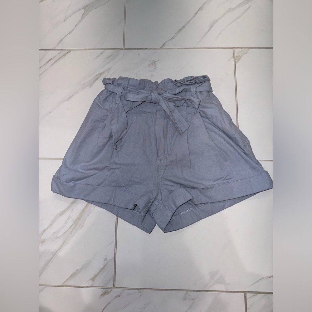 Paperback High waisted periwinkle shorts